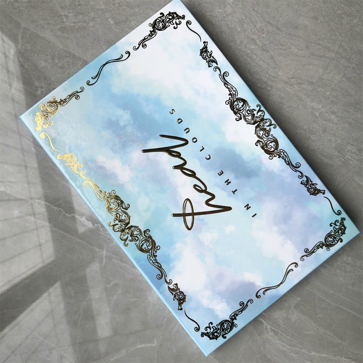 Timeless Elegance Eyeshadow Kit - Classic Colors for Professional Makeup